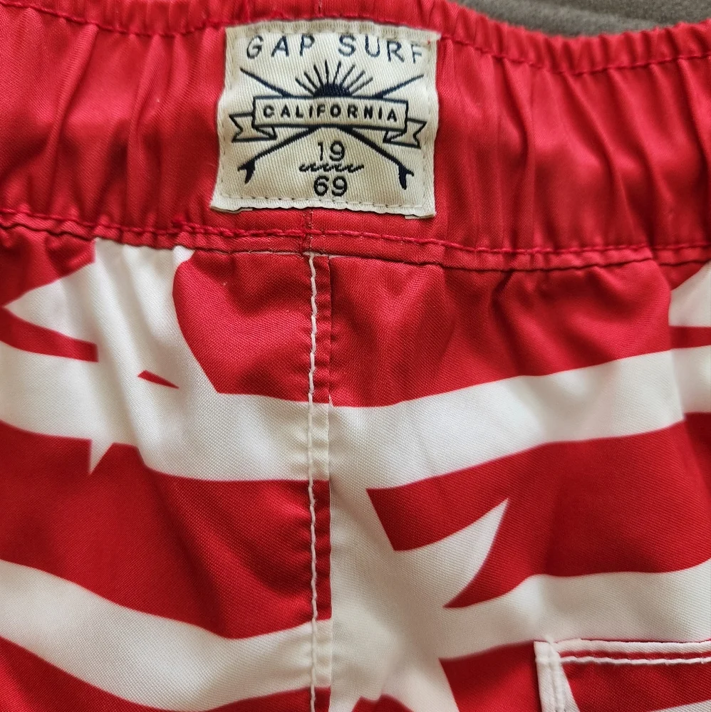 Gap Boys 4th of July Stars & Stripes Swim Trunks - XL (14-16)